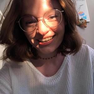 Meet your Posher, Kenzie